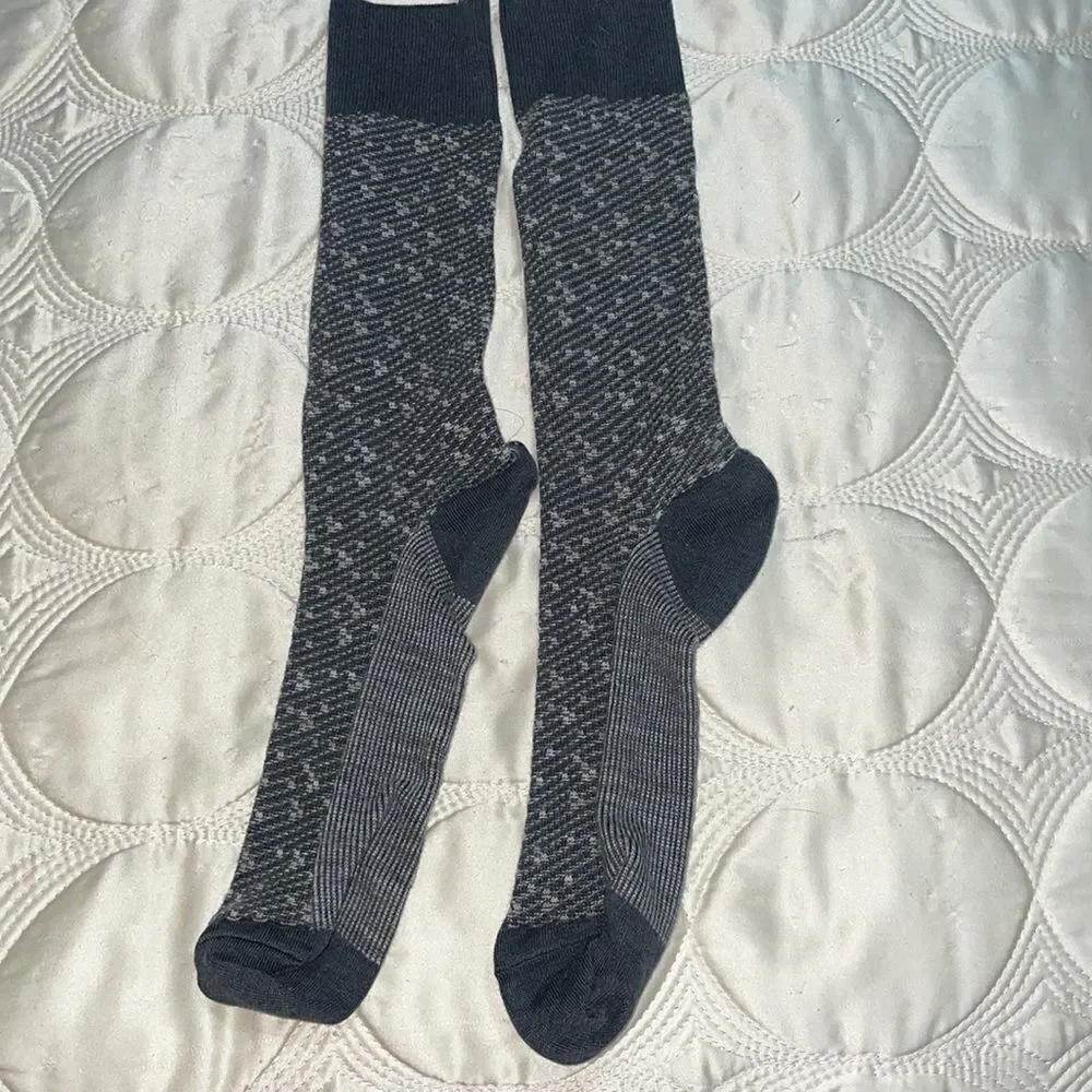 ‎Bundle of 4 pairs of mens socks